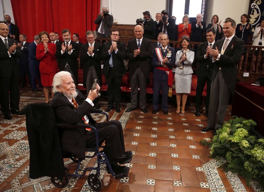 Además, subrayó que ha querido aprovechar "este foro internacional para denunciar a los cuatro vientos la aprobación en el Estado de México de la bautizada como Ley Anteco.