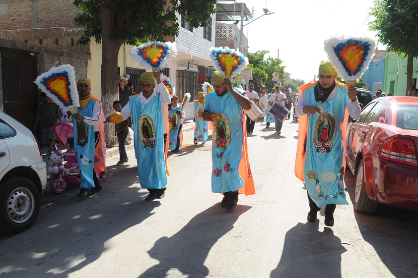 Ayer empezaron las danzas en el Callejón Noveno de la Colonia Compresora.