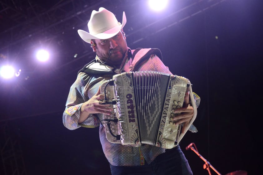 El grupo que "vale lo que pesa" se presentó en Torreón.