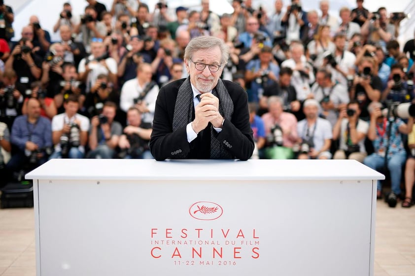 “Creo que los gigantes son en efecto una metáfora, que hay muchos valores en esta película”, declaró en rueda de prensa Spielberg.