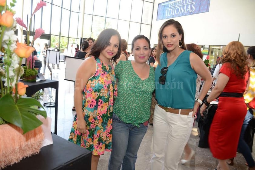 27052016 Sandra, Fernanda y Marichelo.