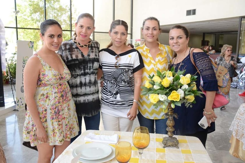 27052016 Estefanía, Blanca, Ceci, Sayda y Blanca.