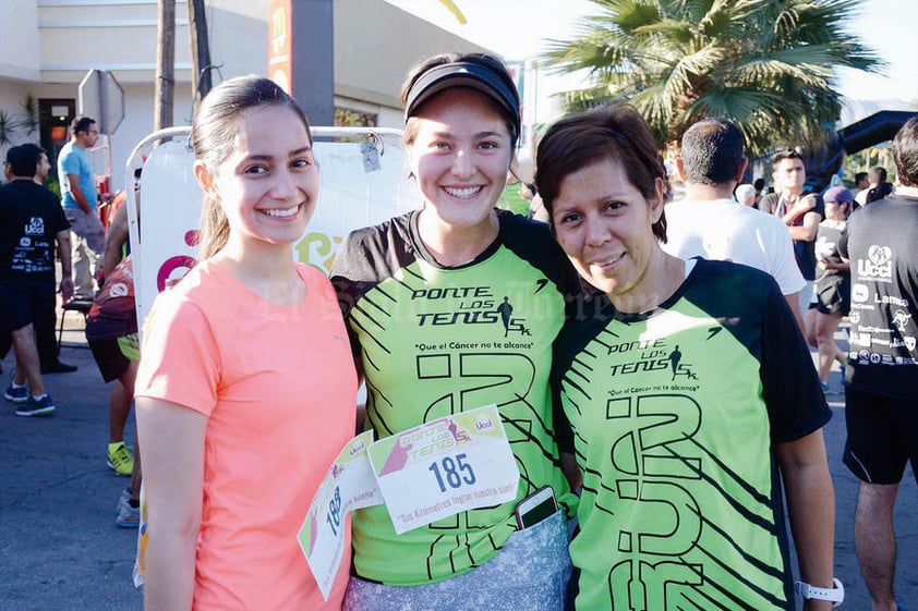 11052016 COREDORAS.  Lizzie, Alicia y Adriana.