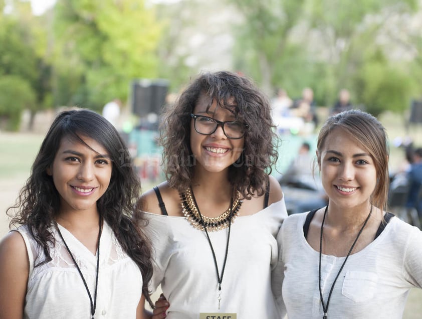 04052016 Gabriela, Karen y Paulina.