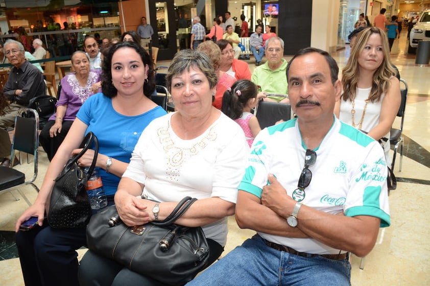 04052016 Liliana, Norma Leticia y José Luis.