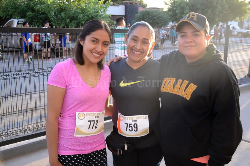 13052016 Nury, Maria de Jesús y Wendy.