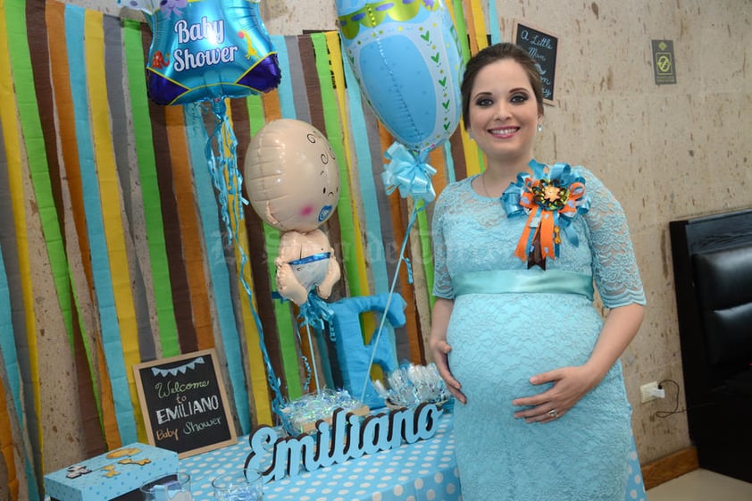 13052016 BABY SHOWER.   Minelly Barba Niño, muy contenta en su celebración.