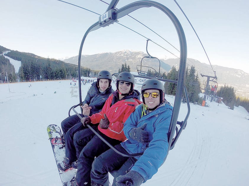 16052016 CONOCEN WHISTLER, BC.  Hafid Dajlal comentó que estudiar y conocer Canadá ha sido una de las mejores experiencias que ha tenido en su vida, pues disfrutó mucho su estancia en Vancouver, aprendió y logró hacer amistades de diferentes partes del mundo.