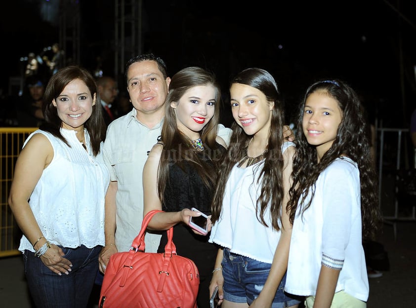 31052016 Lily, Iván, Miriam, Andrea y Melissa.