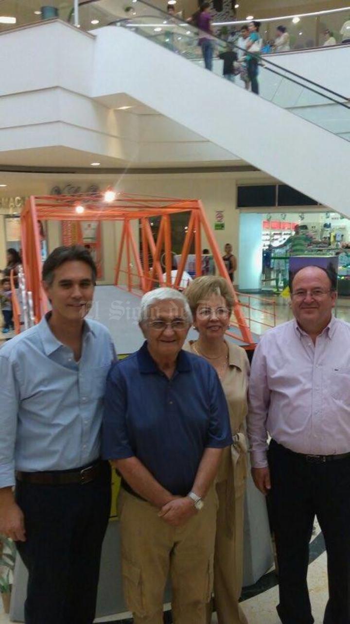 17052016 EN INAUGURACIóN.  Rafael Rebollar, Rubén Samano, Aurorita Máynez y Luis Arturo Dávila.