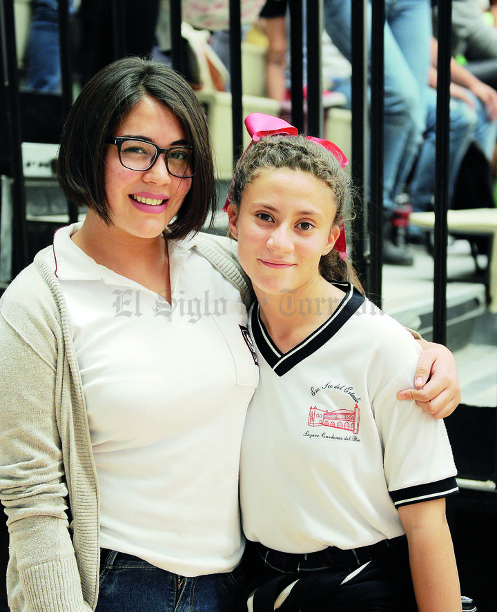 17052016 EVENTO ESCOLAR.  Alejandra y Karla.