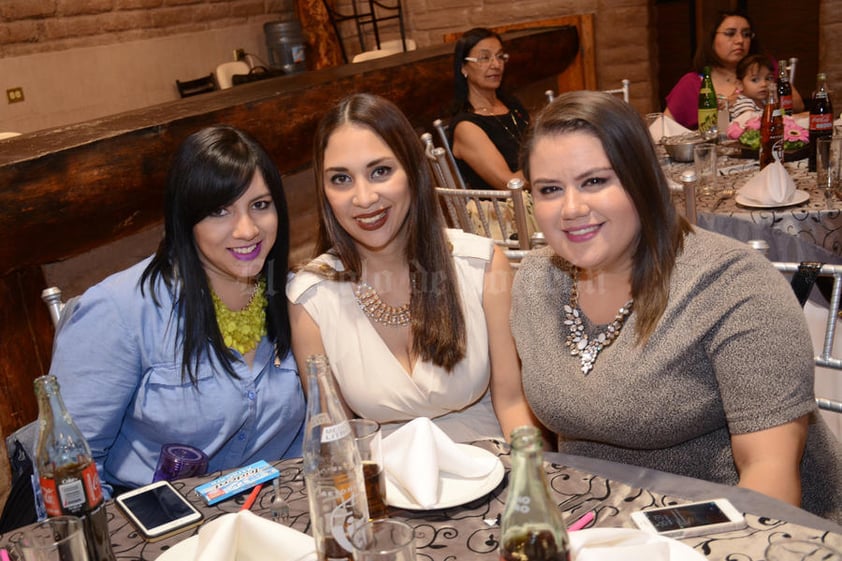 03052016 Isabel, Daniela y Sonia.