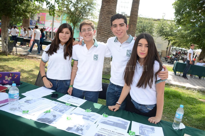 31052016 Fernanda, Roberta, Nayeli, Mariana, Laura, Paty y Luis.