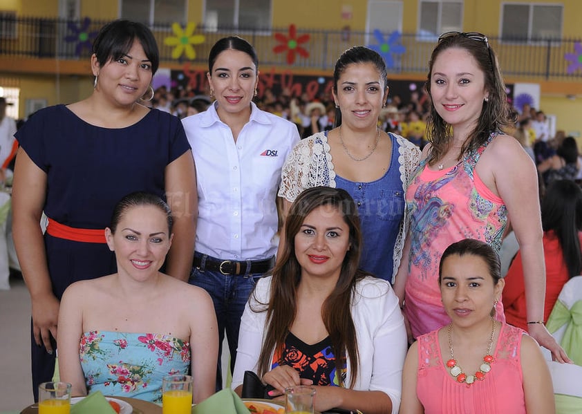 10052016 Grecia, Linda, Ivette, Brenda, Cynthia y Ana.