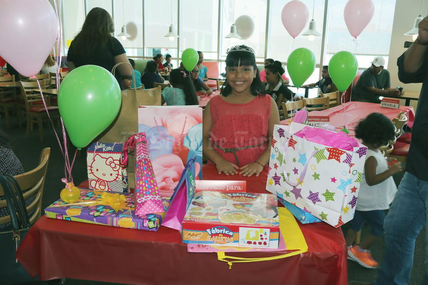 11072016 MUCHAS FELICIDADES.  Valeria García Castro en su fiesta por su cumpleaños número ocho.