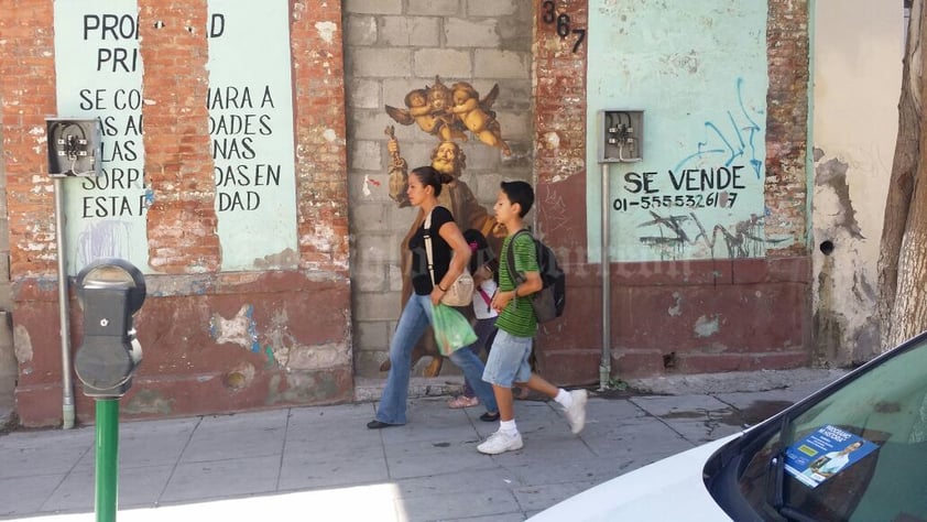 En la calle Zaragoza del Centro de Torreón se colocó esta imagen.