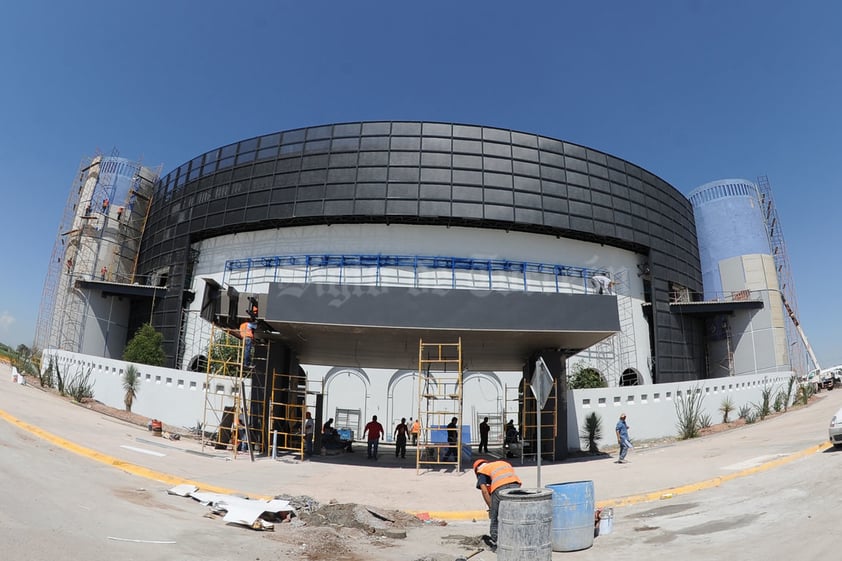 El Coliseo Centenario está renovando su infraestructura.