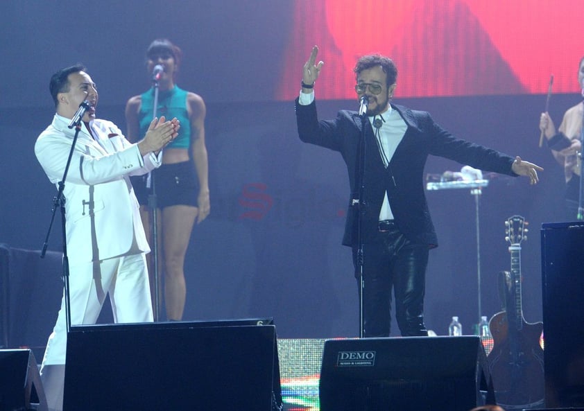 Los cantantes se presentaron juntos en el Coliseo Centenario.