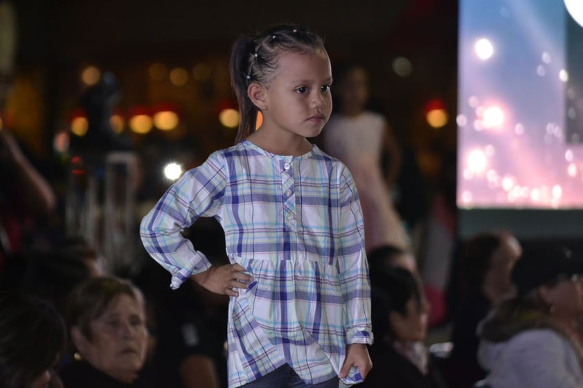 Durante la pasarela se pudieron apreciar prendas para los más pequeños del hogar con elementos muy divertidos y cómodos.