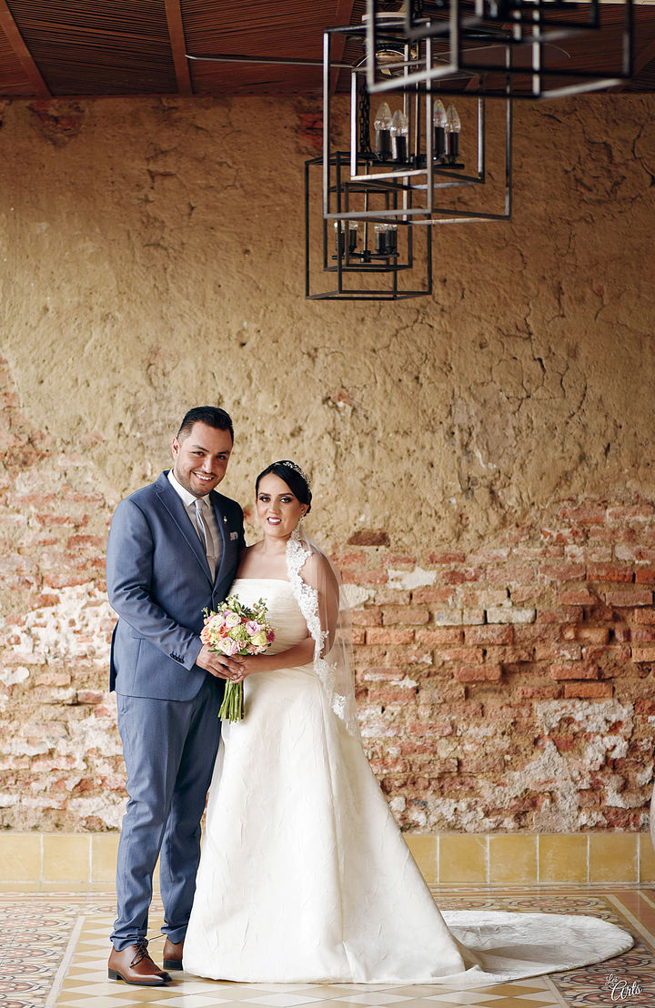 11122016 Mario Alberto Araujo Muro y Ana Gabriela González Ramírez juraron amor eterno el pasado 3 de diciembre en la Capilla de San José en Mazatlán, Sinaloa.- Les Arts Fotografía