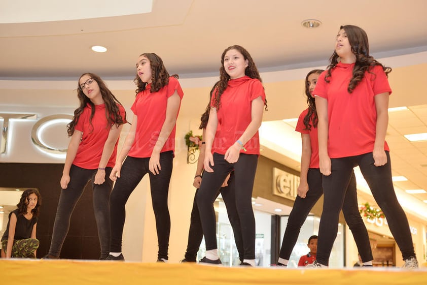 14122016 Las alumnas dieron una gran demostración.