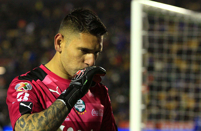 Jonathan Orozco hizo su debut oficial en la portería de Santos Laguna.