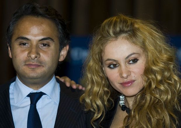 Paulina Rubio y Enrique Rubio. Enrique Rubio a diferencia de su hermana “La chica dorada” prefirió el camino de los negocios, además de estudiar abogacía, creo su propia revista a la que llamó “Spot” y con su exmujer se asoció en diferentes proyectos de arte.