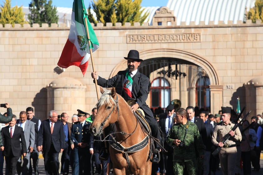 "Le debemos lealtad a las instituciones y a los representantes de esas instituciones, no hay una marcada influencia hacia una persona, rendimos lealtad hacia la figura que representa el presidente de los Estados Unidos Mexicanos".