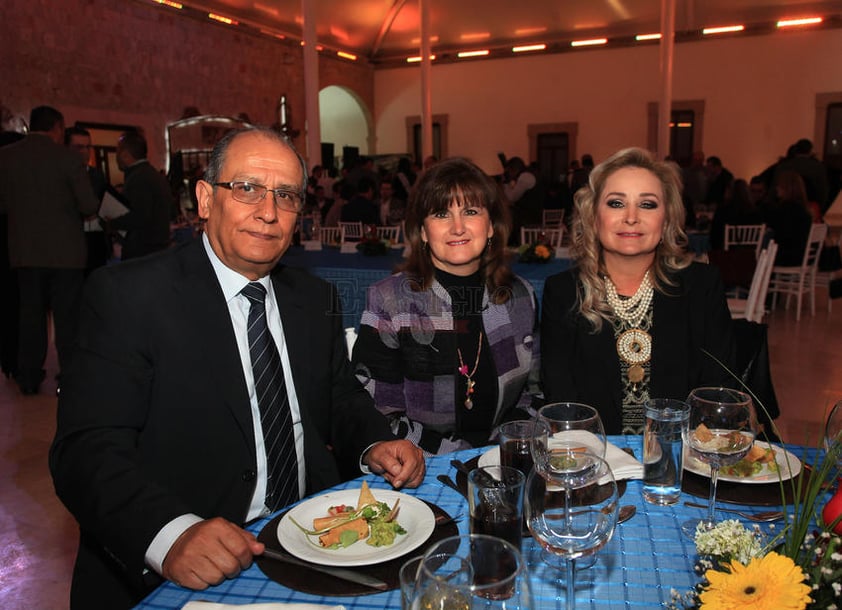 Javier Toulet, Ana María Pérez Gavilán y Lorena Áviles.