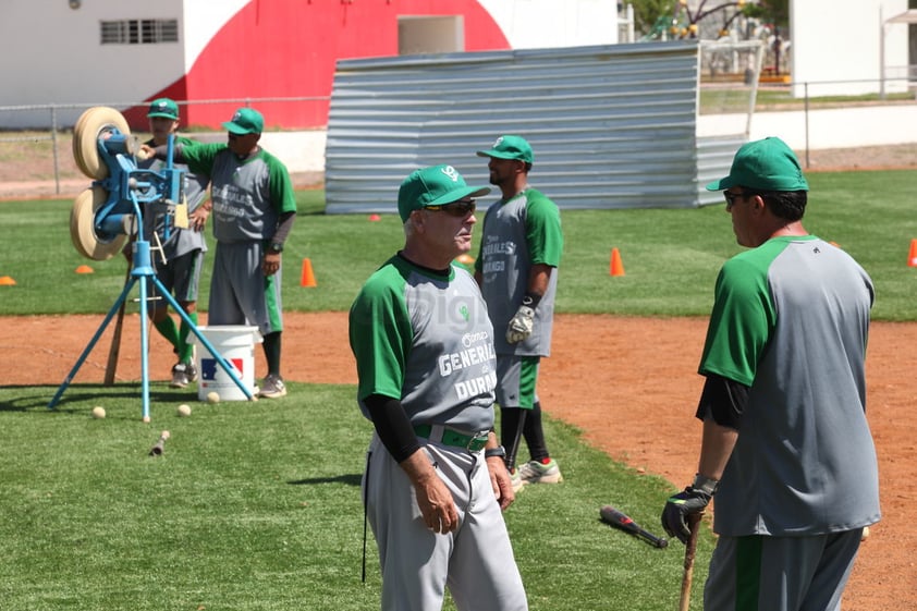 Los Generales de Durango mantienen su buen ambiente y concentración para llegar a ser un equipo competitivo en la campaña que comenzará el 31 de marzo.