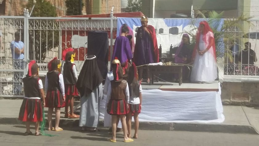 Viacrucis infantil del templo de María Auxiliadora.