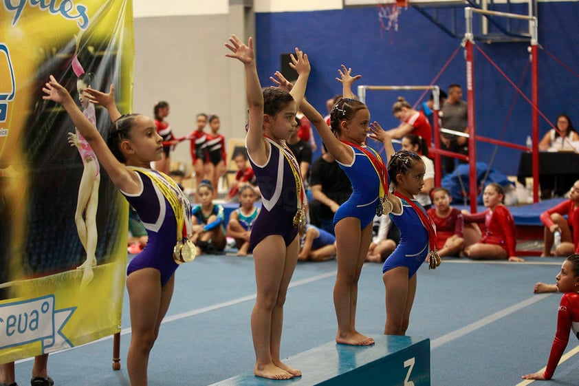 La energía de las deportistas inundó el Gimnasio del CCH UJED, en la Copa Gales de Gimnasia Artística.