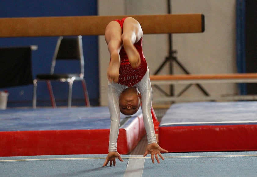 Gimnastas de Durango y Coahuila se dieron cita al Gimnasio del CCH de la UJED para participar en la Segunda Copa Gales de Gimnasia Artística.