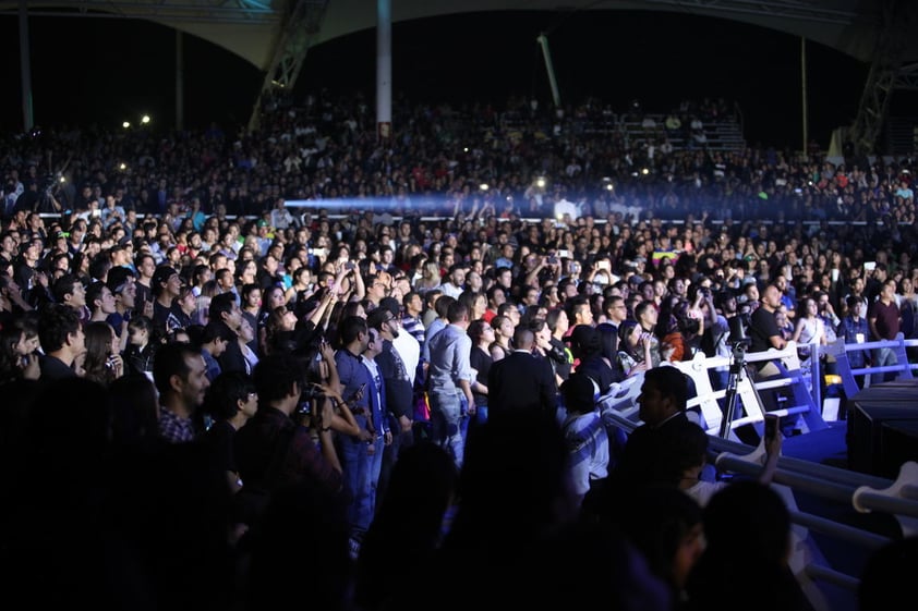 Un recinto lleno le esperaba para hacer juntos una noche de rock y de "pecadores".