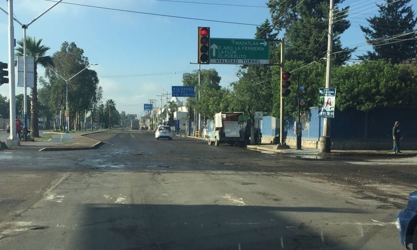 Boulevar Domingo Arrieta, esquina con vialidad Tornel.