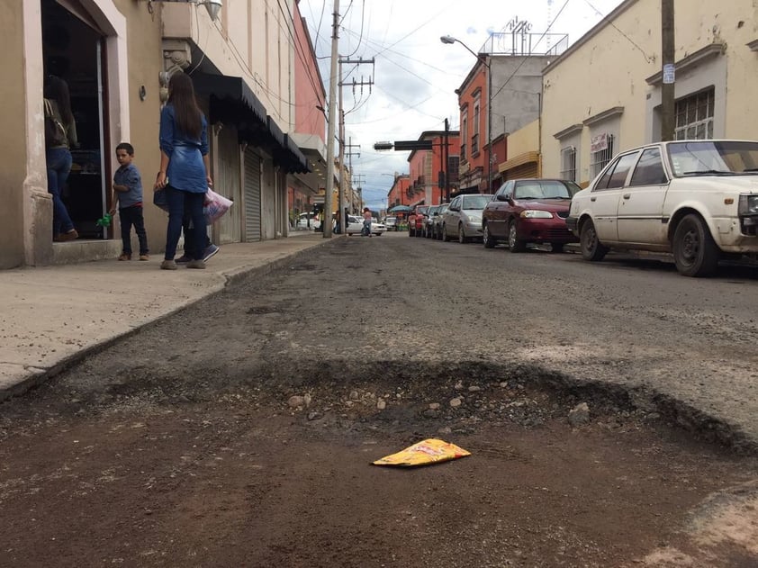 Calle Patoni entre Negrete y 20 de Noviembre, zona Centro.