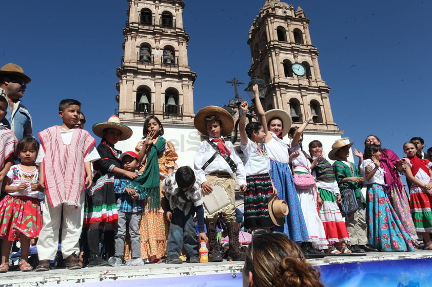 Durango conmemora el aniversario de la Revolución