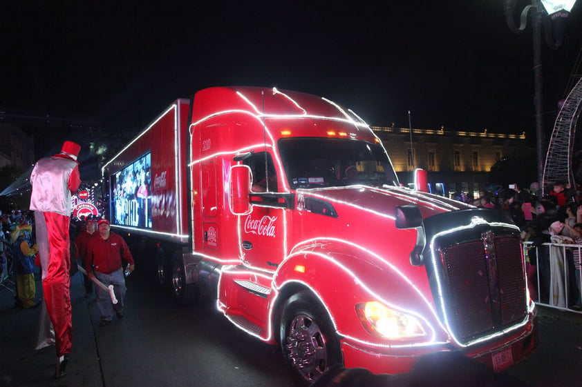 Sin duda, las caravanas Coca-Cola que iniciaron en 1920, ya se han convertido en una verdadera tradición de la temporada.