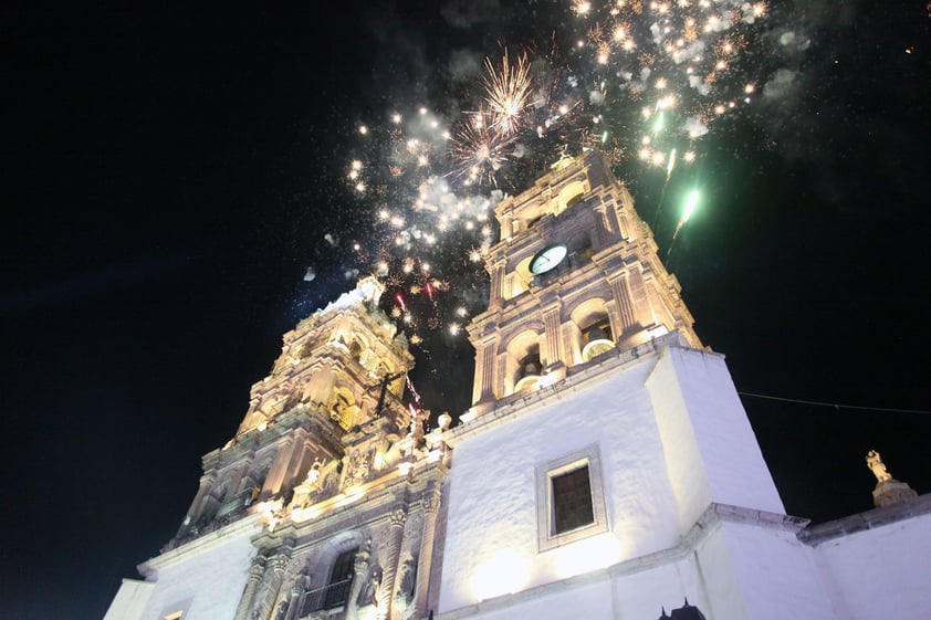 Una noche mágica, llena de luz y color.