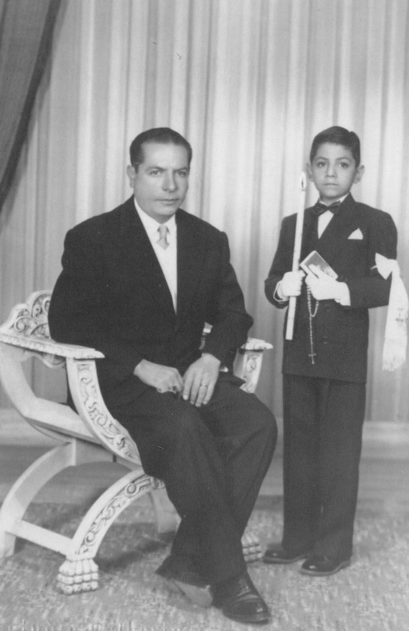 17122017 JosÃ© Ãngel Valle GuzmÃ¡n en su Primera ComuniÃ³n el 8 de diciembre de 1952 con su padrino, Daniel GuzmÃ¡n.