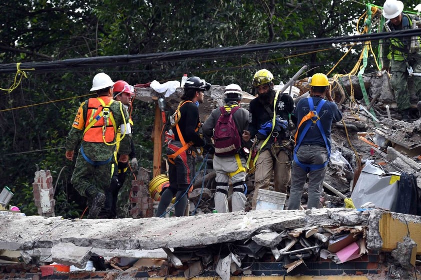 19 de septiembre. Terremoto | Un sismo con epicentro localizado a 12 km al sureste de Axochiapan (Morelos), deja 339 muertos y numerosos daños en infraestructura en diversos estados.