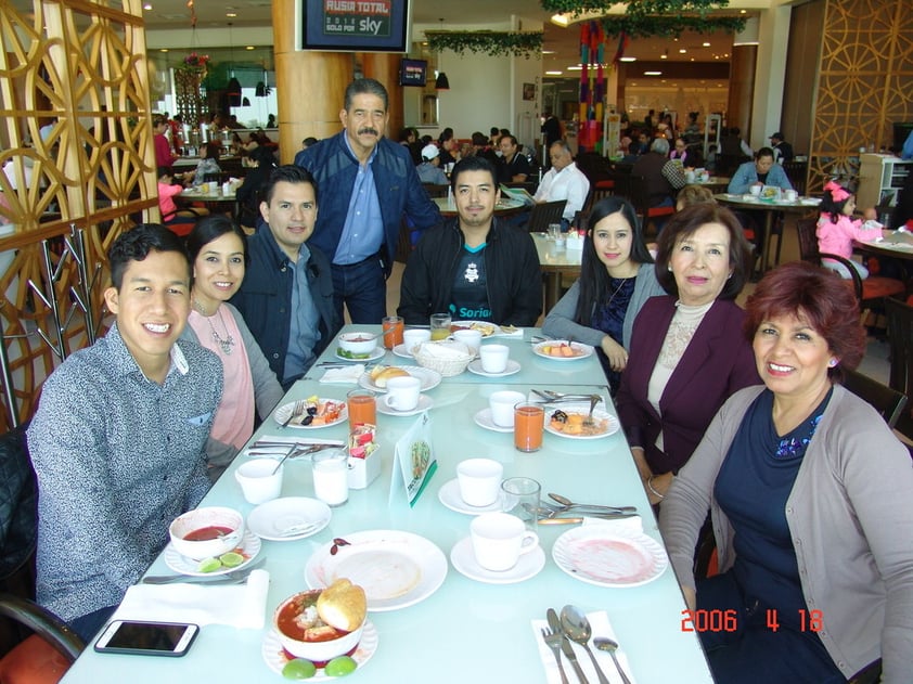 01022018 Sergio, MÃ³nica, Ariel, Sergio, IvÃ¡n, Marcela, Irma y LInda.