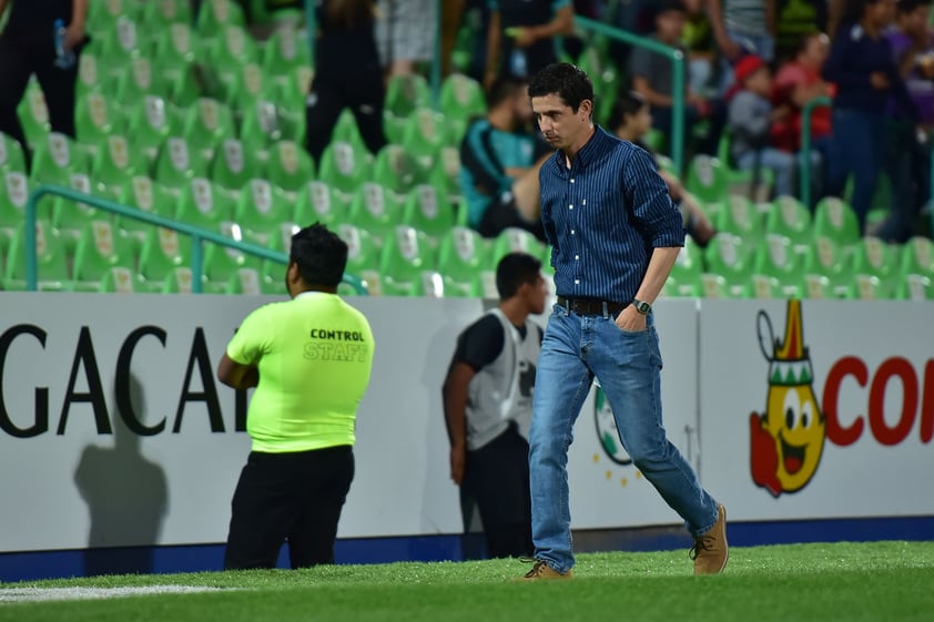 El técnico Jorge Macías ha hecho un buen trabajo en el banquillo de las Guerreras.