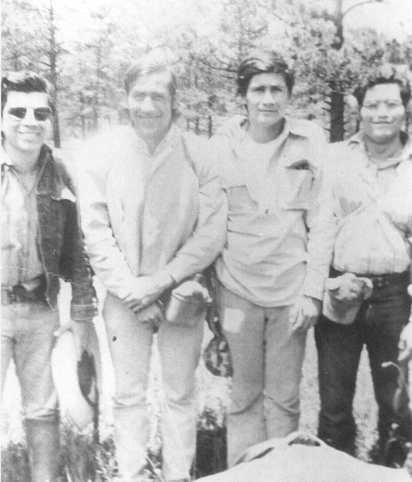 25032018 Juvenal Cantú, Armando Gallegos, Ricardo Acosta y Fernando Heredia de cacería en la Sierra de Durango en 1970.