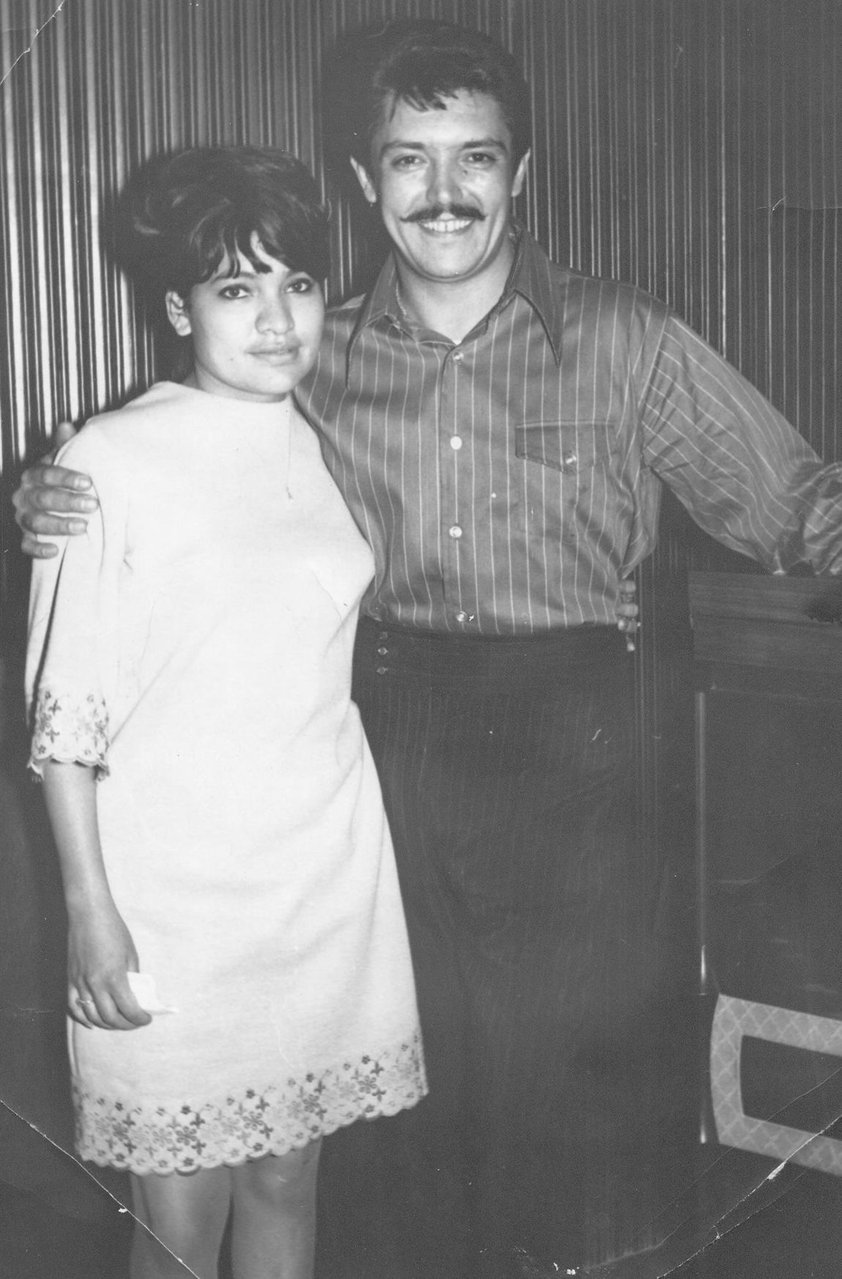 25032018 Vicky de los Reyes Ibarra junto a Alberto Vázquez en 1963.