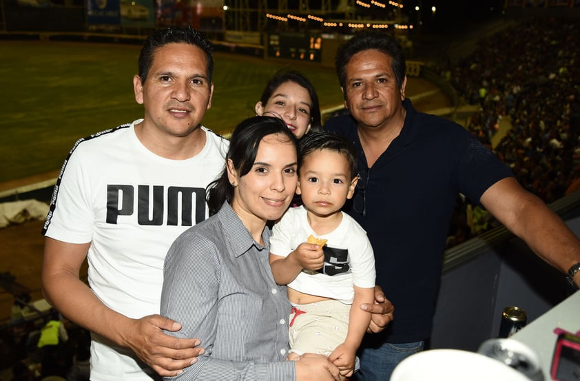 12042018 Ricardo, Iván, Diana, Itzel y Santiago.