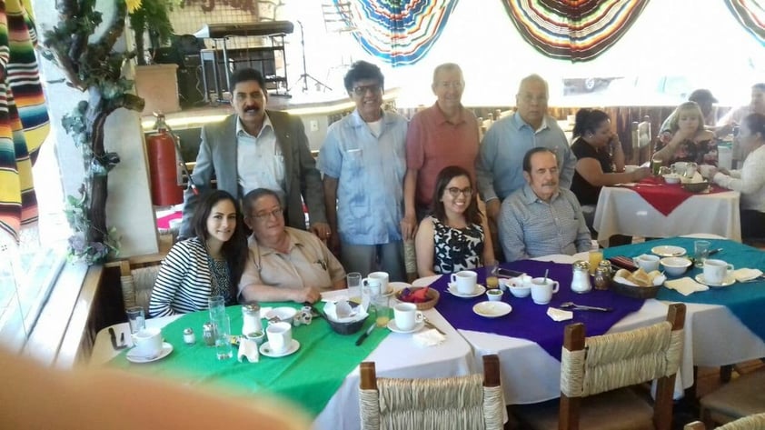 19042018 En reunión.