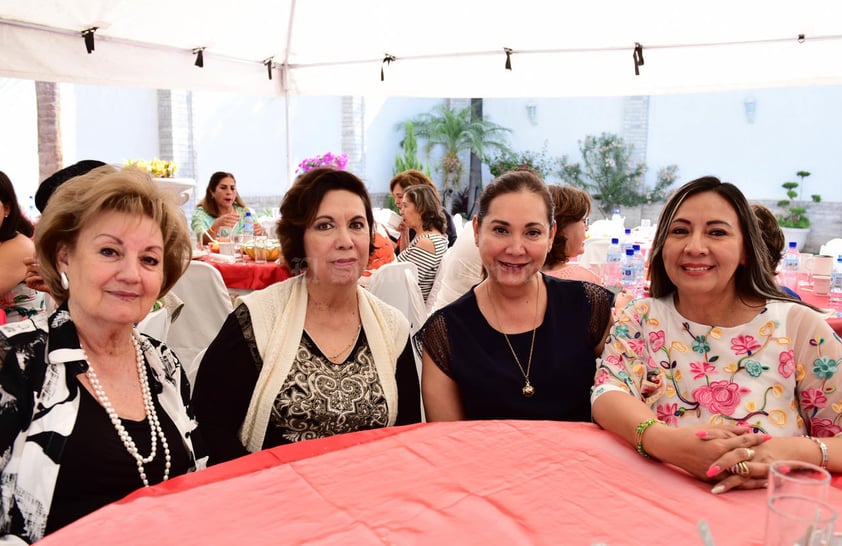 Claudia Marilu Maribel y Yadira