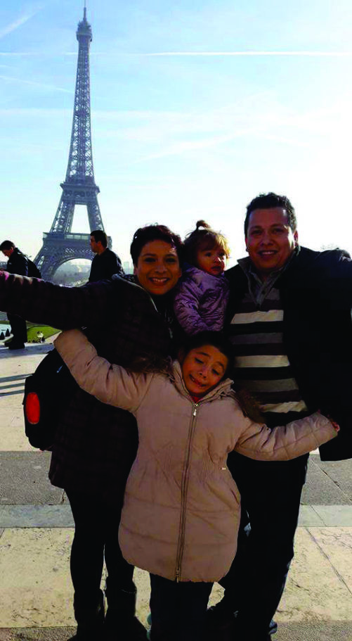 Familia López Núñez en París.