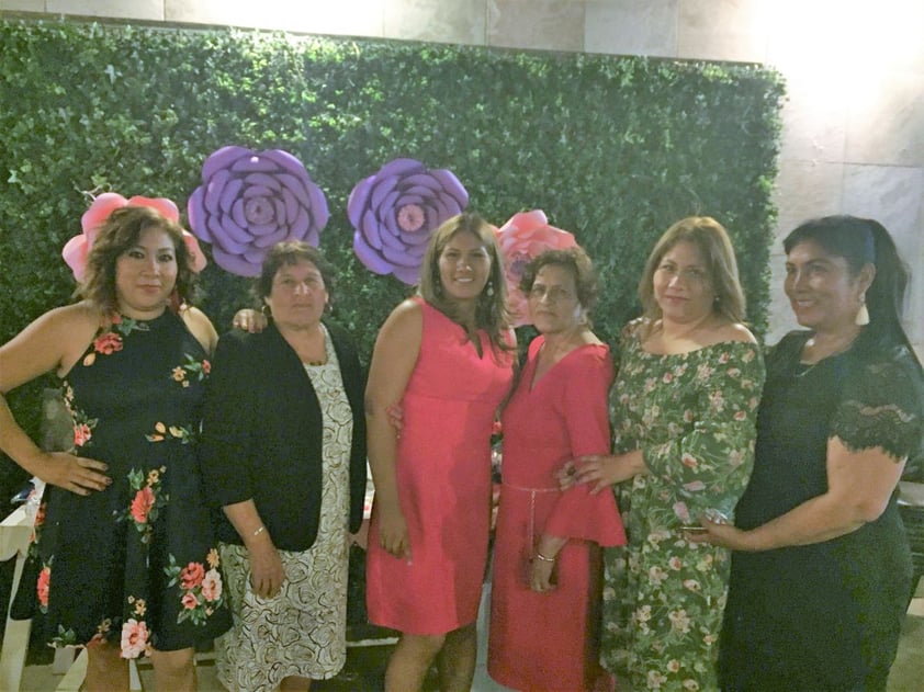 10052018 Lupita Castro, Victoria López, Elizabeth Castro, Guadalupe López, Teresa Castro y Angelica Rodríguez.